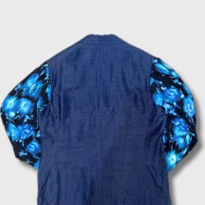 082 Crazy Blue Roses